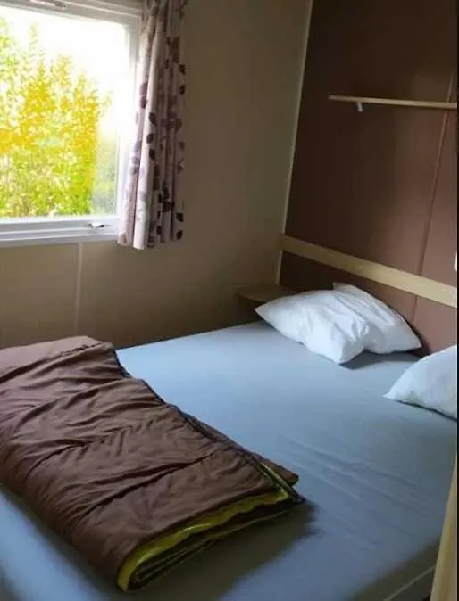 אתר קמפינג Argences-en-Aubrac Camping 3 Etoiles - Piscine - Eehgge צרפת