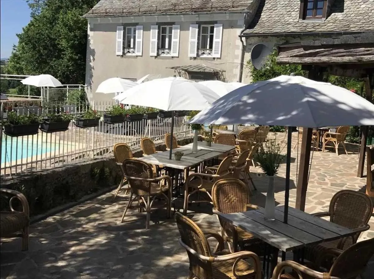 Argences-en-Aubrac Camping 3 Etoiles - Piscine - Eehgge